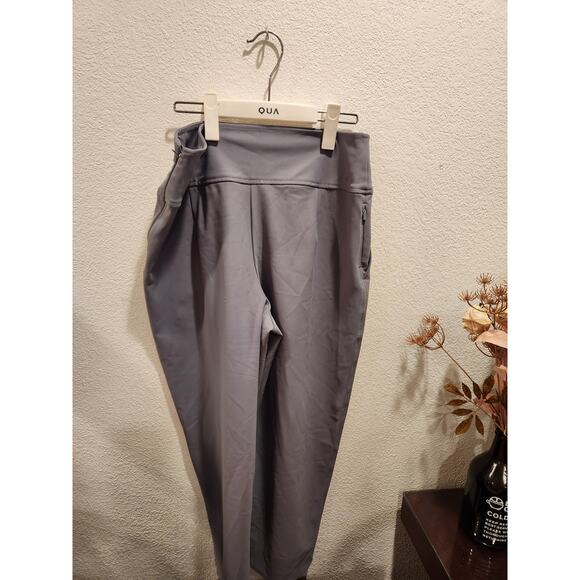 Athleta Stellar wide Crop size 8 stretch grey wrinkle resistant UPF 50+ Pants - Picture 4 of 7